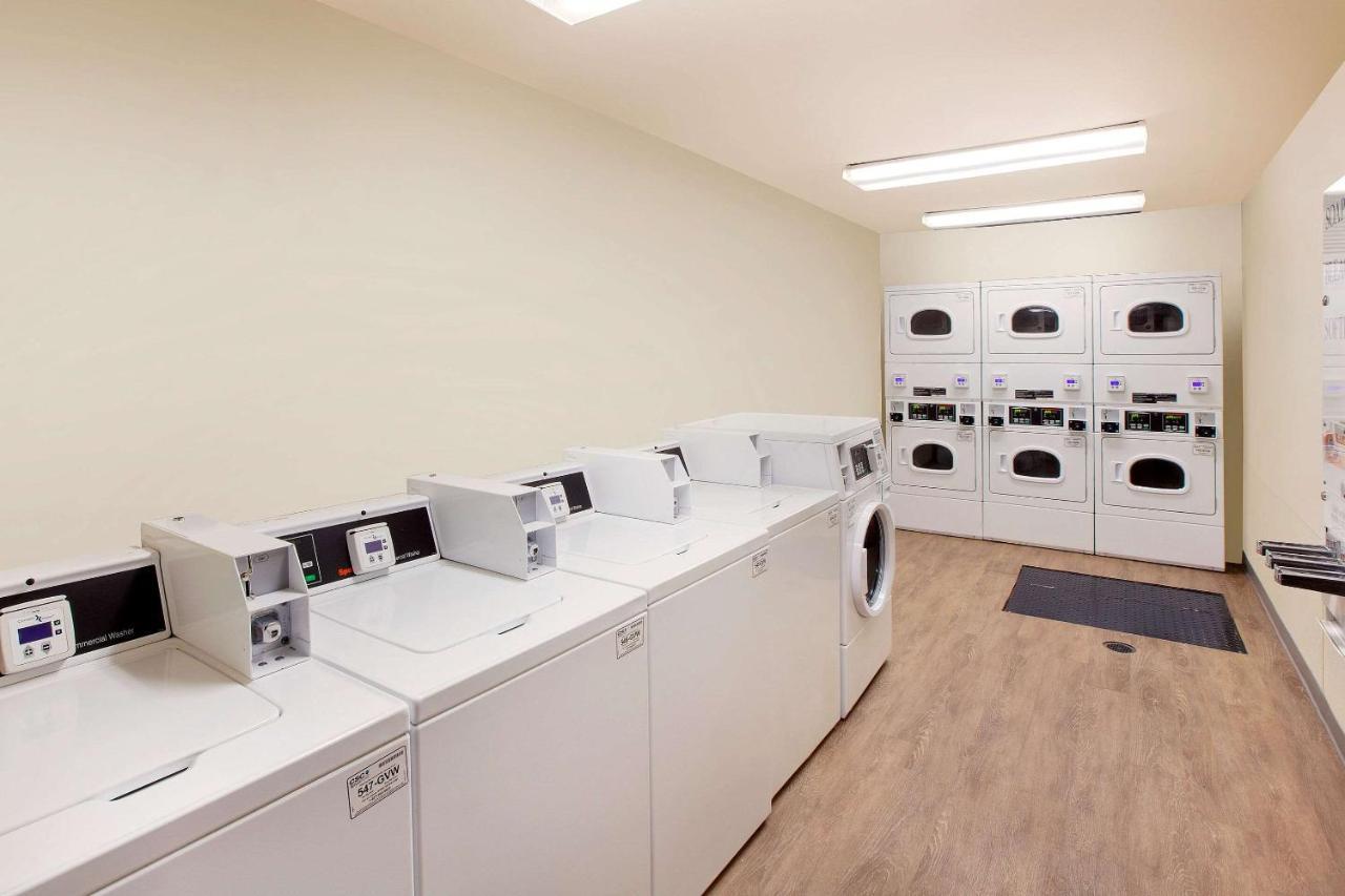 Woodspring Suites ฮาร์ลิงเจน ภายนอก รูปภาพ